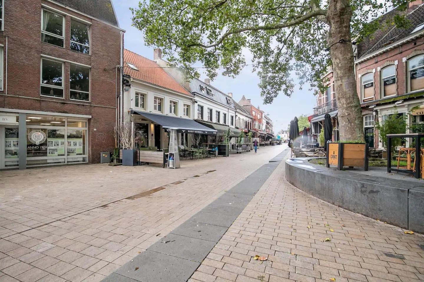 6P Hotspot Wifi Near Poppodium013 And City Center Tilburg Exterior foto